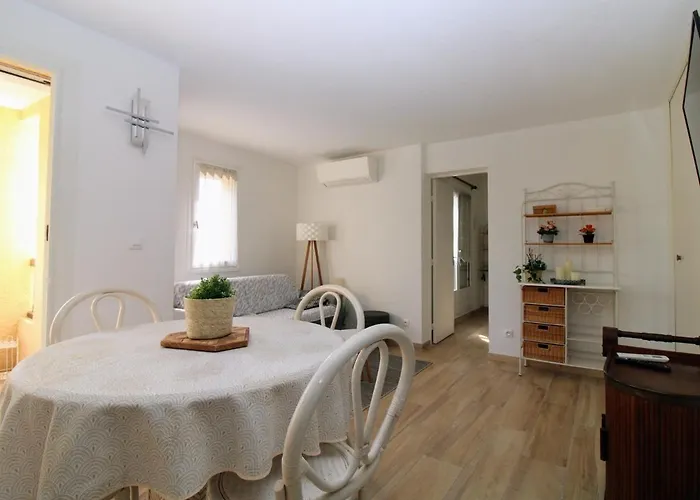 Cyprien - T2 Avec Balcon, Climatisation Et Parking - Fr-1-309-305 * Saint-Cyprien (Pyrenees-Orientales)