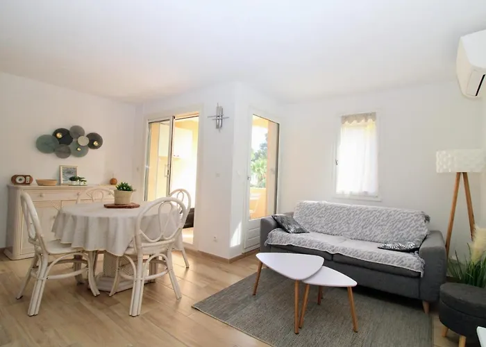 Cyprien - T2 Avec Balcon, Climatisation Et Parking - Fr-1-309-305 * Saint-Cyprien (Pyrenees-Orientales)